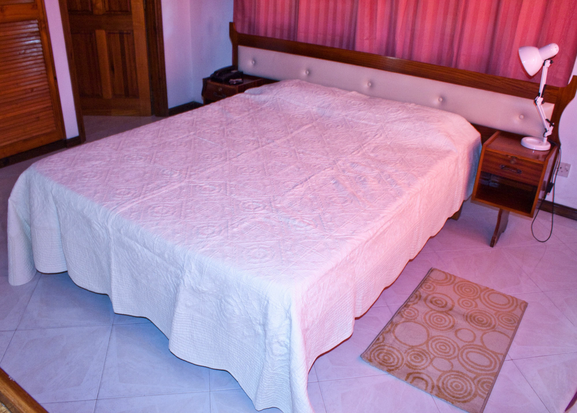 Villa De Roses Beau Vallon (Mahe) Exterior foto