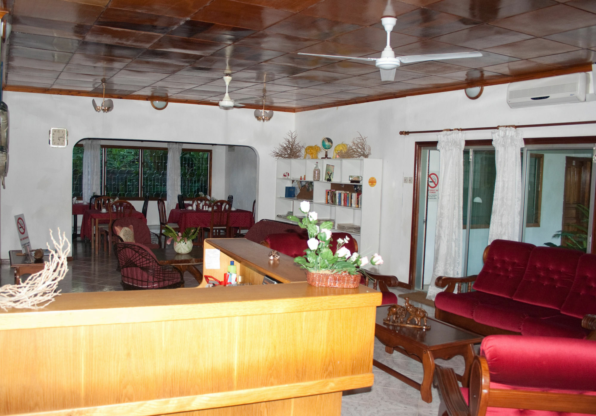 Villa De Roses Beau Vallon (Mahe) Exterior foto